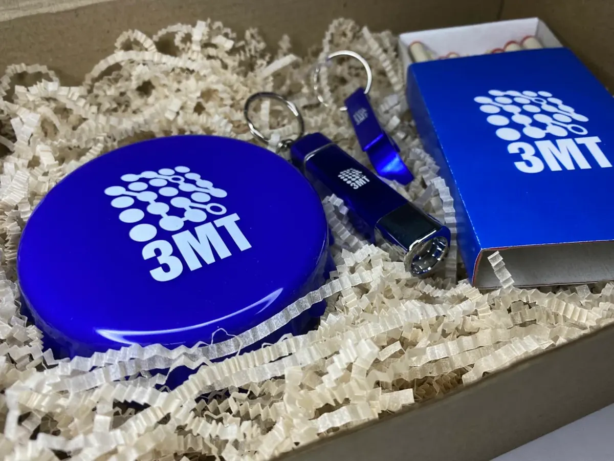Welcome pack — Подарочный набор с логотипом ЗМТ: зеркало, фонарик-брелок, открывалка, коробок спичек